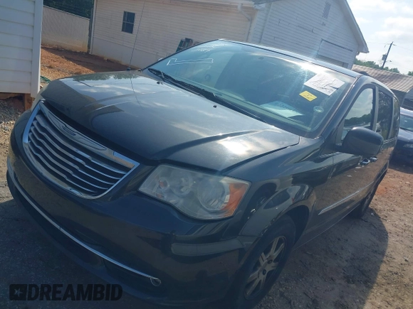 2012 Chrysler Town & Country Touring z VIN 2C4RC1BGXCR312741, wystawiony jako IAAI lot #42229837 z przebiegiem 189 806 mil mil oraz . Historia ofert i sprzedaży dostępna na DreamBid. Obrazek 2.