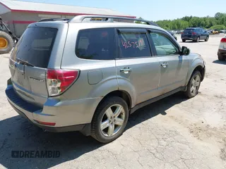 2009 Subaru Forester X with VIN JF2SH63699G736476, listed as a IAAI auction lot 42575191 with 191,589 mi miles and . Bid and sale history available at DreamBid. Image 4.