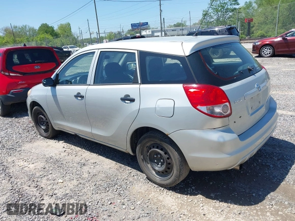2004 Toyota Matrix Std with VIN 2T1KR32E04C292673, listed as a IAAI auction lot 42141653 with 299,999 mi miles. Bid and sale history available at carsss.com. Image 3.