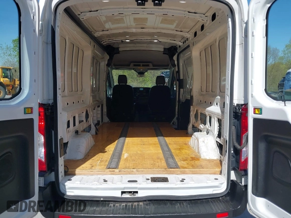 2020 Ford Transit Cargo with VIN 1FTBR1C85LKA60760, listed as a IAAI auction lot 42150857 with 52,548 mi miles. Bid and sale history available at carsss.com. Image 18.