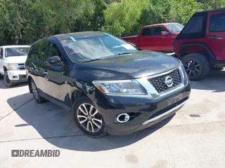 2015 Nissan Pathfinder SV z VIN 5N1AR2MN2FC642105, wystawiony jako IAAI lot #42580343 z przebiegiem 228 957 mil mil oraz . Historia ofert i sprzedaży dostępna na DreamBid. Obrazek 1.