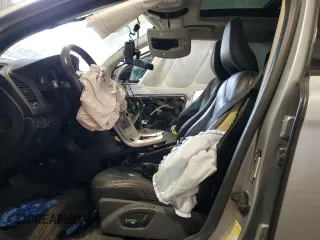 2011 Volvo XC60 3.0T с VIN YV4902DZ4B2154047, выставлен на аукционе Copart как лот 48101785 с пробегом Не указан миль и На запчасти • Non repairable. История ставок и продаж доступна на DreamBid. Изображение 7.