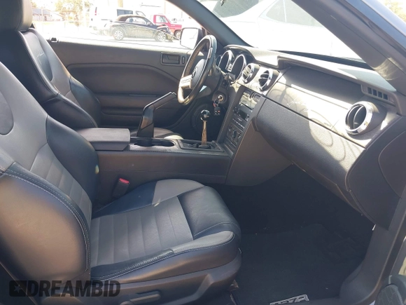 2007 Ford Mustang GT Deluxe with VIN 1ZVFT85H175246709, listed as a IAAI auction lot 41995828 with 43,434 mi miles and . Bid and sale history available at carsss.com. Image 5.