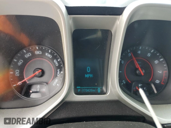 2013 Chevrolet Camaro LS z VIN 2G1FA1E36D9179469, wystawiony jako Copart lot #53968305 z przebiegiem 173 426 mil mil oraz Szkoda całkowita • Salvage title. Historia ofert i sprzedaży dostępna na DreamBid. Obrazek 9.