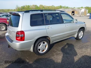 2005 Toyota Highlander z VIN JTEEP21A250076407, wystawiony jako IAAI lot #42050850 z przebiegiem 144 143 mil mil oraz . Historia ofert i sprzedaży dostępna na DreamBid. Obrazek 4.