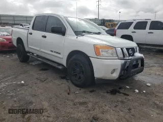 2013 Nissan Titan SV with VIN 1N6BA0EC7DN305798, listed as a Copart auction lot 80024134 with 276,659 mi miles and Salvage title. Bid and sale history available at DreamBid. Image 4.