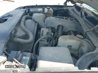 2003 Chevrolet Silverado 1500 LS с VIN 2GCEK19T331373559, выставлен на аукционе IAAI как лот 42646685 с пробегом 165 378 миль миль и . История ставок и продаж доступна на DreamBid. Изображение 19.
