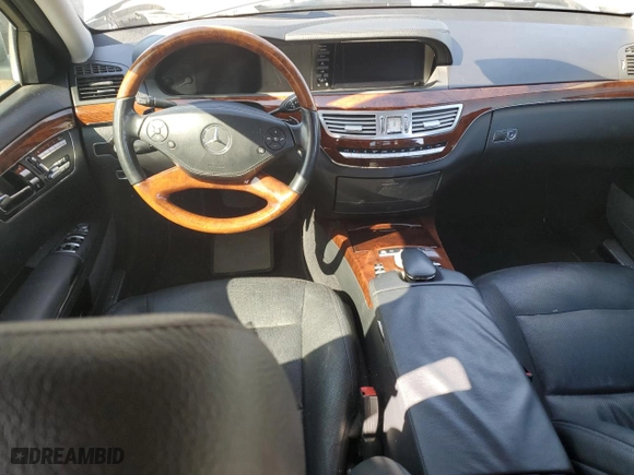 2010 Mercedes-Benz S-Class S 550 with VIN WDDNG7BB8AA332133, listed as a Copart auction lot 48731265 with 127,794 mi miles and Salvage Title. Bid and sale history available at carsss.com. Image 8.
