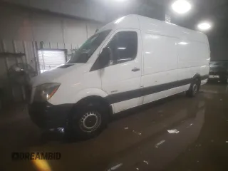 2014 Mercedes-Benz Sprinter Cargo EXT with VIN WD3PE8DC5E5838869, listed as a Copart auction lot 44846725 with 339,493 mi miles and Salvage Title. Bid and sale history available at carsss.com. Image 1.
