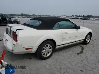 2007 Ford Mustang Deluxe z VIN 1ZVFT84N575265870, wystawiony jako Copart lot #60278415 z przebiegiem 251 670 mil mil oraz Szkoda całkowita • Salvage title. Historia ofert i sprzedaży dostępna na DreamBid. Obrazek 3.
