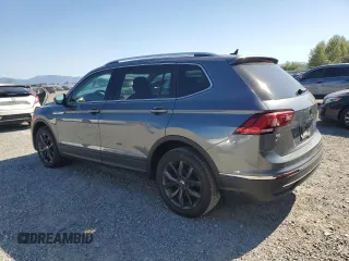 2024 Volkswagen Tiguan SE with VIN 3VV3B7AX2RM043794, listed as a Copart auction lot 65061275 with 40,033 mi miles and Clean title. Bid and sale history available at DreamBid. Image 2.
