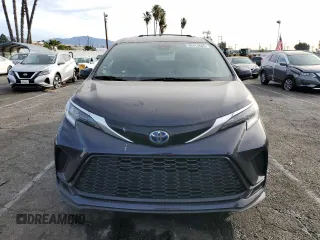 2021 Toyota Sienna XSE with VIN 5TDDSKFC6MS018241, listed as a Copart auction lot 89412525 with 34,294 mi miles and Salvage Title. Bid and sale history available at carsss.com. Image 5.