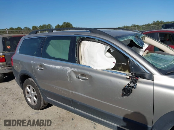2013 Volvo XC70 3.2L with VIN YV4952BL7D1161583, listed as a IAAI auction lot 41893891 with 52,714 mi miles and . Bid and sale history available at DreamBid. Image 12.