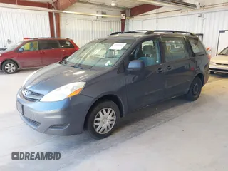 2007 Toyota Sienna CE z VIN 5TDZK23C57S044375, wystawiony jako IAAI lot #42322552 z przebiegiem 394 394 mil mil oraz . Historia ofert i sprzedaży dostępna na DreamBid. Obrazek 2.