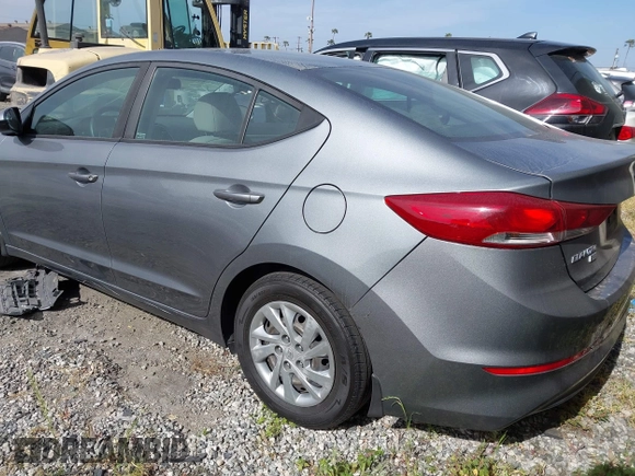 2018 Hyundai Elantra SE z VIN KMHD74LF9JU611364, wystawiony jako IAAI lot #42034415 z przebiegiem 81 450 mil mil oraz . Historia ofert i sprzedaży dostępna na DreamBid. Obrazek 3.