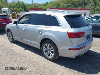 2018 Audi Q7 Premium Plus с VIN WA1LAAF79JD019641, выставлен на аукционе IAAI как лот 42136847 с пробегом 102 899 миль миль и . История ставок и продаж доступна на DreamBid. Изображение 3.