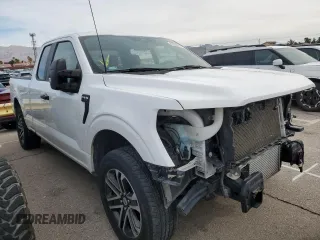 2022 Ford F-150 XL z VIN 1FTEX1EP0NKF28078, wystawiony jako Copart lot #45392995 z przebiegiem 60 686 mil mil oraz Szkoda całkowita • Salvage title. Historia ofert i sprzedaży dostępna na DreamBid. Obrazek 4.