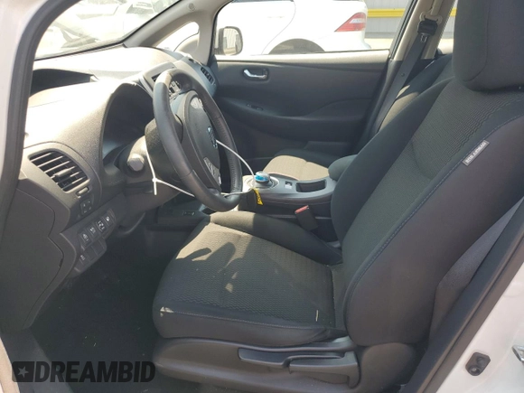 2015 Nissan LEAF SV с VIN 1N4AZ0CP8FC313572, выставлен на аукционе Copart как лот 63678045 с пробегом 61 794 миль миль и Списание • Salvage title. История ставок и продаж доступна на DreamBid. Изображение 7.