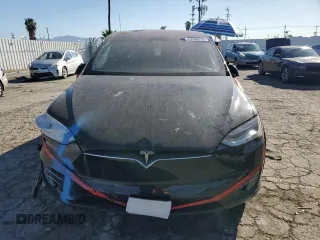2018 Tesla Model X 75D with VIN 5YJXCAE24JF142506, listed as a Copart auction lot 43536215 with Not Provided miles and Salvage Title. Bid and sale history available at carsss.com. Image 5.