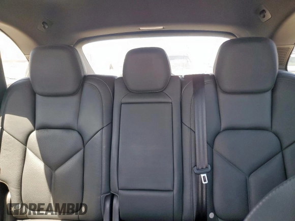 2015 Porsche Cayenne Diesel с VIN WP1AF2A20FLA31124, выставлен на аукционе Copart как лот 52011865 с пробегом 152 633 миль миль и Списание • Salvage title. История ставок и продаж доступна на DreamBid. Изображение 10.