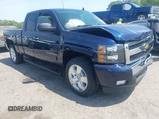 2011 Chevrolet Silverado 1500 LT with VIN 1GCRCSE08BZ413513, listed as a IAAI auction lot 42018003 with 83,436 mi miles and . Bid and sale history available at DreamBid. Image 1.