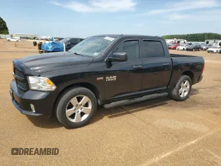 2015 Ram 1500 Express z VIN 1C6RR6KT3FS703202, wystawiony jako Copart lot #53130255 z przebiegiem 111 466 mil mil oraz Szkoda całkowita • Salvage title. Historia ofert i sprzedaży dostępna na DreamBid. Obrazek 1.