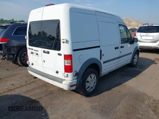 2010 Ford Transit Connect XLT z VIN NM0LS7DN9AT004230, wystawiony jako IAAI lot #42655333 z przebiegiem 123 774 mil mil oraz . Historia ofert i sprzedaży dostępna na DreamBid. Obrazek 4.