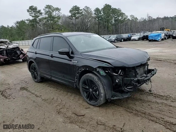2022 Volkswagen Tiguan SE R-Line Black with VIN 3VVCB7AX1NM033977, listed as a Copart auction lot 45937695 with 48,198 mi miles and Salvage Title. Bid and sale history available at carsss.com. Image 11.