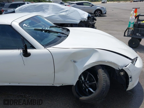 2023 Mazda MX-5 Miata Grand Touring с VIN JM1NDAM71P0560062, выставлен на аукционе IAAI как лот 42065123 с пробегом 11 320 миль миль и . История ставок и продаж доступна на DreamBid. Изображение 6.