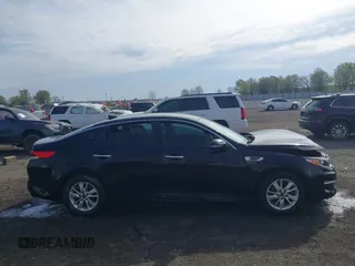 2016 Kia Optima LX with VIN 5XXGT4L35GG039310, listed as a IAAI auction lot 41910960 with 91,662 mi miles. Bid and sale history available at carsss.com. Image 13.
