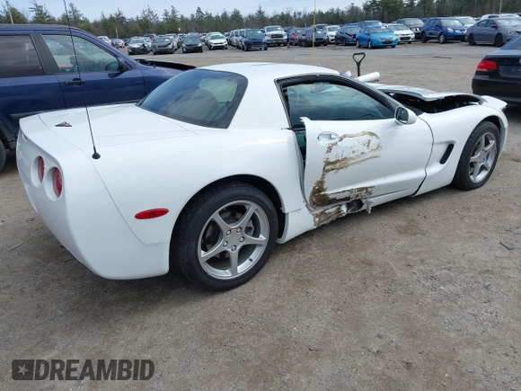 2000 Chevrolet Corvette with VIN 1G1YY12G7Y5115827, listed as a IAAI auction lot 41890391 with 38,815 mi miles. Bid and sale history available at carsss.com. Image 4.