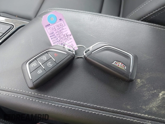 2024 Cadillac CT4 Luxury z VIN 1G6DA5RK6R0129036, wystawiony jako IAAI lot #41787673 z przebiegiem 2 051 mil mil oraz . Historia ofert i sprzedaży dostępna na DreamBid. Obrazek 11.