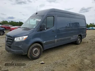 2019 Mercedes-Benz Sprinter Cargo z VIN WD4PF1CD4KP152929, wystawiony jako Copart lot #57919435 z przebiegiem 27 159 mil mil oraz Tytuł czysty. Historia ofert i sprzedaży dostępna na DreamBid. Obrazek 1.