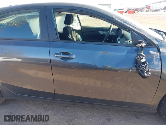 2024 Kia Forte LXS with VIN 3KPF24AD5RE767778, listed as a IAAI auction lot 41415753 with 11,321 mi miles and . Bid and sale history available at DreamBid. Image 13.