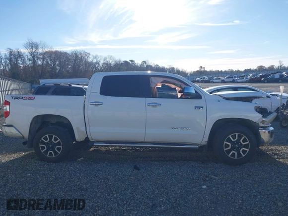 2014 Toyota Tundra 4WD Truck LTD with VIN 5TFHW5F16EX372679, listed as a IAAI auction lot 41736049 with 247,000 mi miles. Bid and sale history available at carsss.com. Image 13.