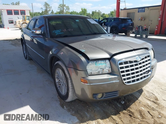 2010 Chrysler 300 Touring with VIN 2C3CA5CV5AH233033, listed as a IAAI auction lot 42130676 with 158,323 mi miles and . Bid and sale history available at DreamBid. Image 1.