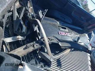 2019 GMC Sierra 1500 SLE z VIN 2GTV2MEC5K1105649, wystawiony jako IAAI lot #42039152 z przebiegiem 68 640 mil mil oraz . Historia ofert i sprzedaży dostępna na DreamBid. Obrazek 12.