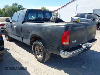 1999 Ford F-150 z VIN 1FTZX1725XKA26611, wystawiony jako IAAI lot #42037812 z przebiegiem Nie podano mil oraz . Historia ofert i sprzedaży dostępna na DreamBid. Obrazek 3.