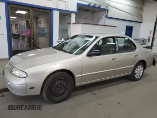 1995 Nissan Altima XE with VIN 1N4BU31DXSC238297, listed as a Copart auction lot 87242744 with 85,796 mi miles and Salvage Title. Bid and sale history available at DreamBid. Image 1.
