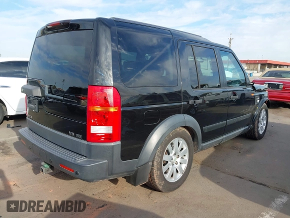 2005 Land Rover LR3 SE with VIN SALAE25425A322775, listed as a IAAI auction lot 41866103 with 127,888 mi miles. Bid and sale history available at carsss.com. Image 4.