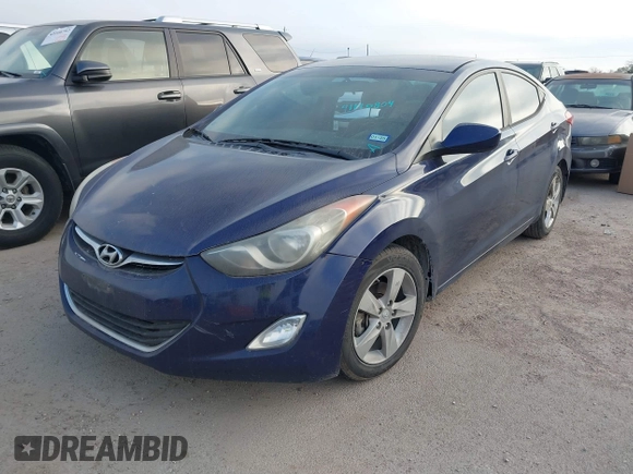 2013 Hyundai Elantra GLS z VIN 5NPDH4AE8DH310207, wystawiony jako IAAI lot #41170804 z przebiegiem 138 638 mil mil oraz . Historia ofert i sprzedaży dostępna na DreamBid. Obrazek 2.