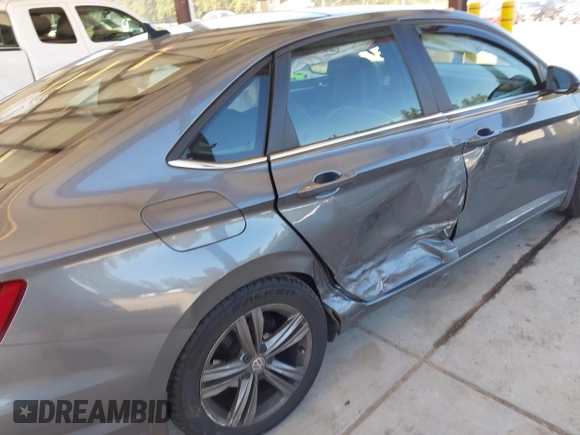 2021 Volkswagen Jetta S with VIN 3VWC57BU7MM001587, listed as a IAAI auction lot 42626242 with 39,548 mi miles and . Bid and sale history available at DreamBid. Image 6.