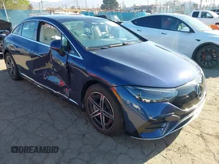 2024 Mercedes-Benz EQE 350+ z VIN W1KEG2BB3RF059619, wystawiony jako IAAI lot #41865785 z przebiegiem 790 mil mil oraz . Historia ofert i sprzedaży dostępna na DreamBid. Obrazek 1.