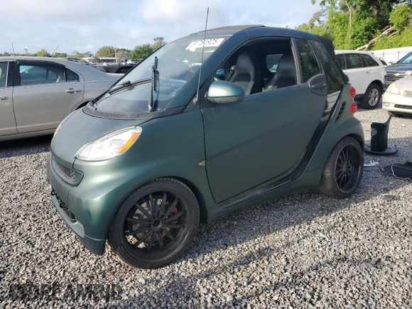2009 Smart fortwo Passion z VIN WMEEK31X89K289001, wystawiony jako Copart lot #51781925 z przebiegiem 79 742 mil mil oraz Szkoda całkowita • Salvage title. Historia ofert i sprzedaży dostępna na DreamBid. Obrazek 1.