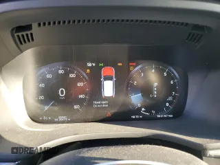 2020 Volvo XC60 Momentum с VIN YV4102RK3L1582224, выставлен на аукционе Copart как лот 46915295 с пробегом 83 260 миль миль и Списание • Salvage title. История ставок и продаж доступна на DreamBid. Изображение 9.
