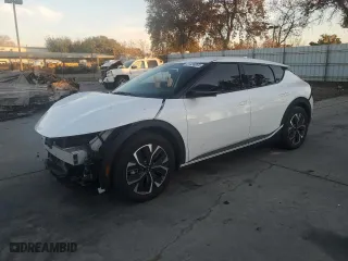 2023 Kia EV6 Light with VIN KNDC34LB7P5608698, listed as a Copart auction lot 81836084 with 13,736 mi miles and Salvage Title. Bid and sale history available at carsss.com. Image 1.