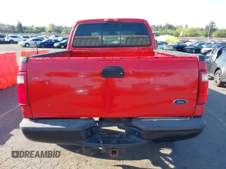 2003 Ford F-350 XL z VIN 1FTSW31P13EC48690, wystawiony jako IAAI lot #42100194 z przebiegiem Nie podano mil oraz . Historia ofert i sprzedaży dostępna na DreamBid. Obrazek 16.