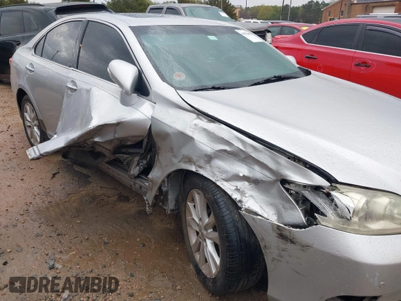 2010 Lexus ES with VIN JTHBK1EG2A2401553, listed as a IAAI auction lot 41924065 with 228,784 mi miles. Bid and sale history available at carsss.com. Image 6.