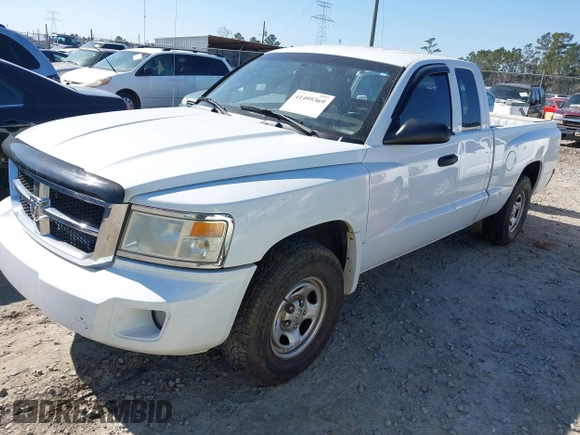 2010 Dodge Dakota z VIN 1D7RE2BK9AS207839, wystawiony jako IAAI lot #41495369 z przebiegiem 180 677 mil mil oraz . Historia ofert i sprzedaży dostępna na DreamBid. Obrazek 2.