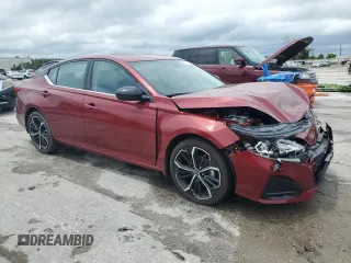 2024 Nissan Altima SR with VIN 1N4BL4CV1RN394032, listed as a Copart auction lot 65071054 with 2,931 mi miles and Non Repairable. Bid and sale history available at DreamBid. Image 4.